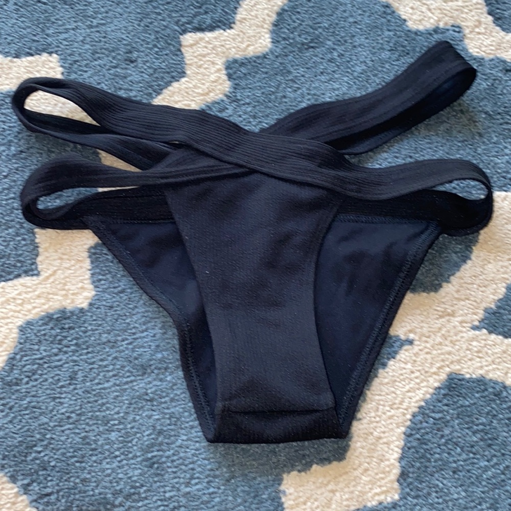 NWOT Zaful Black Strappy Bikini Bottoms